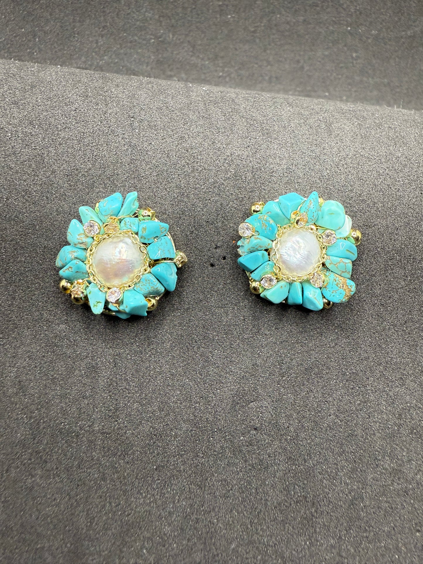 Boucles d'oreilles baroques en fleurs de turquoise