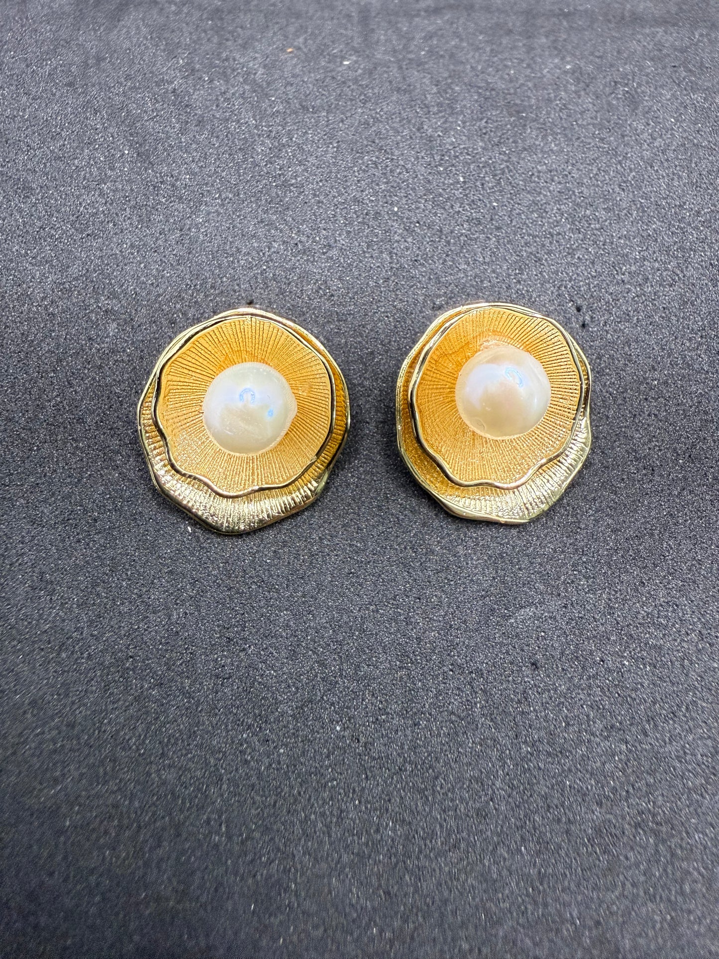 Boucles d'oreilles en perles Golden Bloom