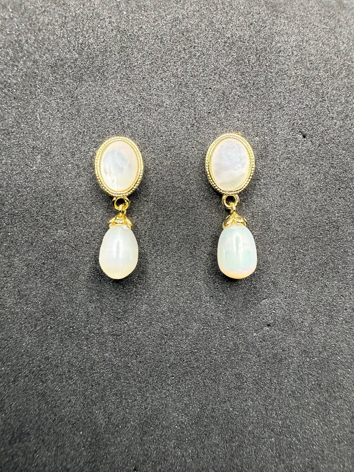 Glow Pearl Earrings - Multicolor