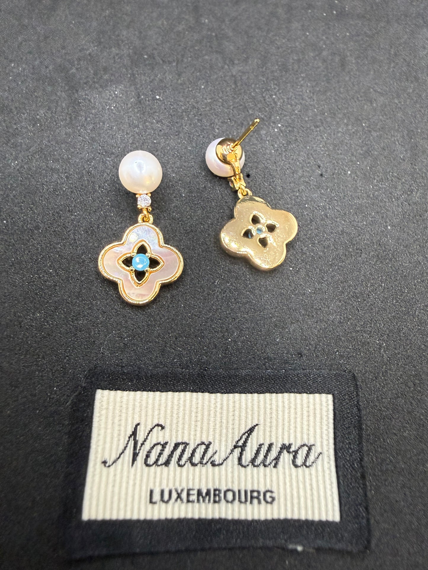 Azure Clover Pearl Earrings