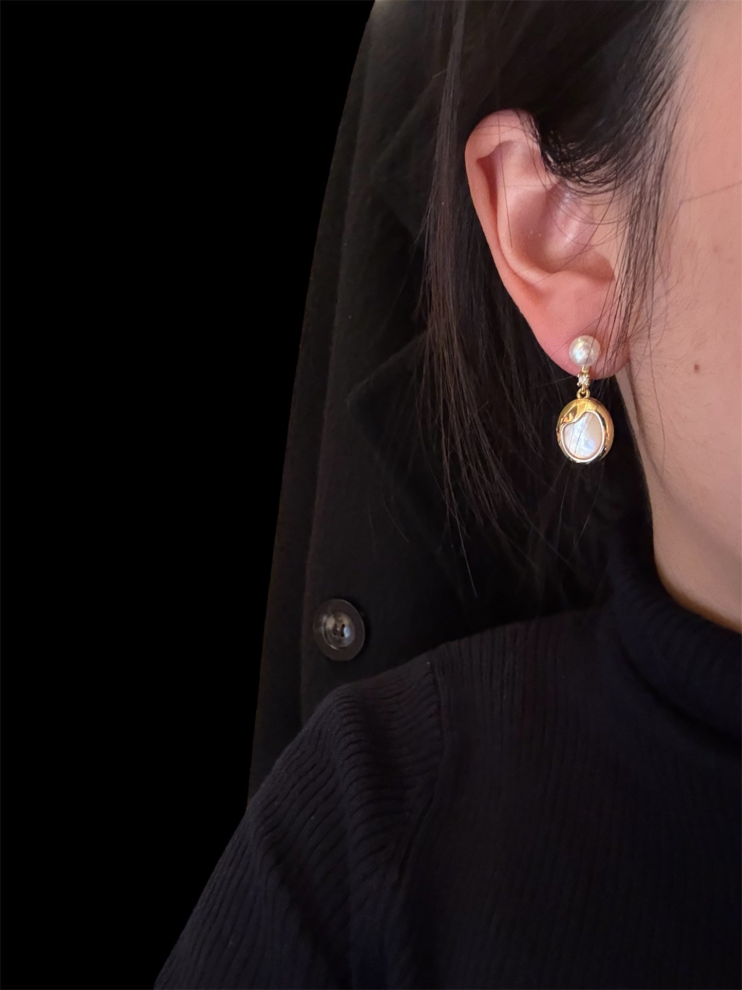 Aurélie Oval Earrings