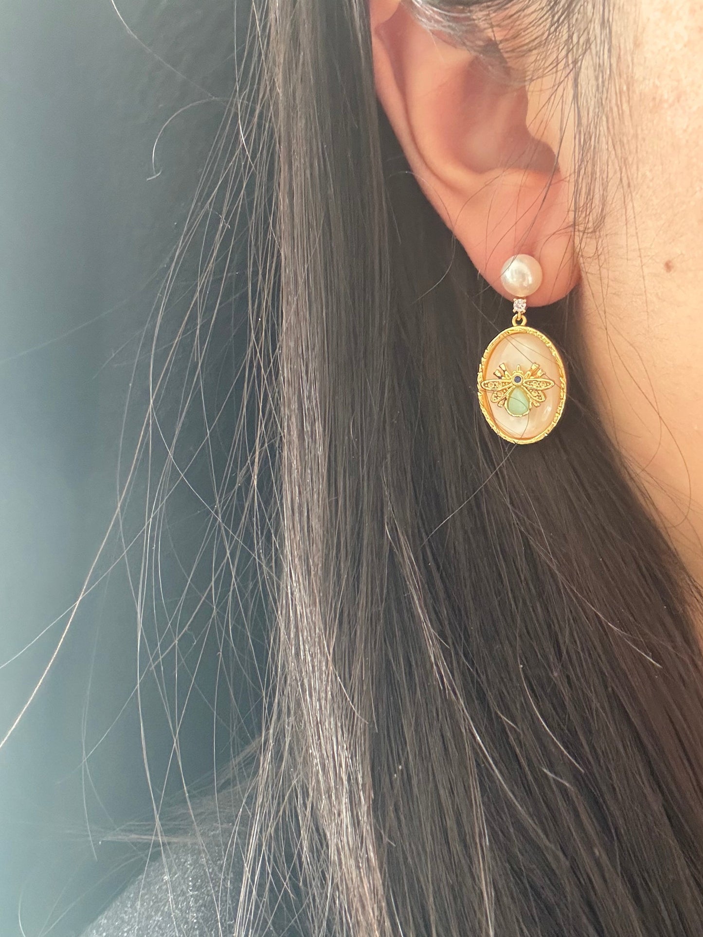 Aurora Bee Pearl Earrings