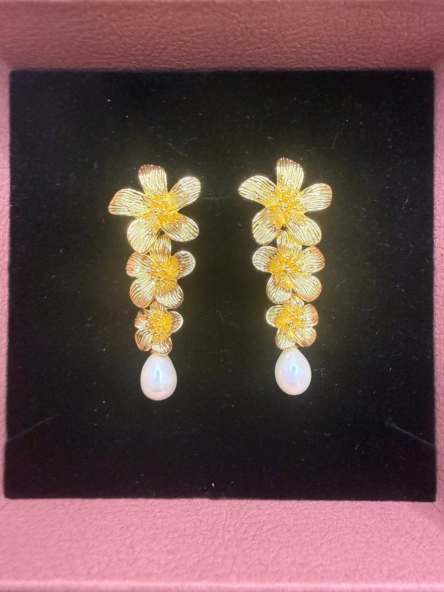 Elowen Floral Earrings