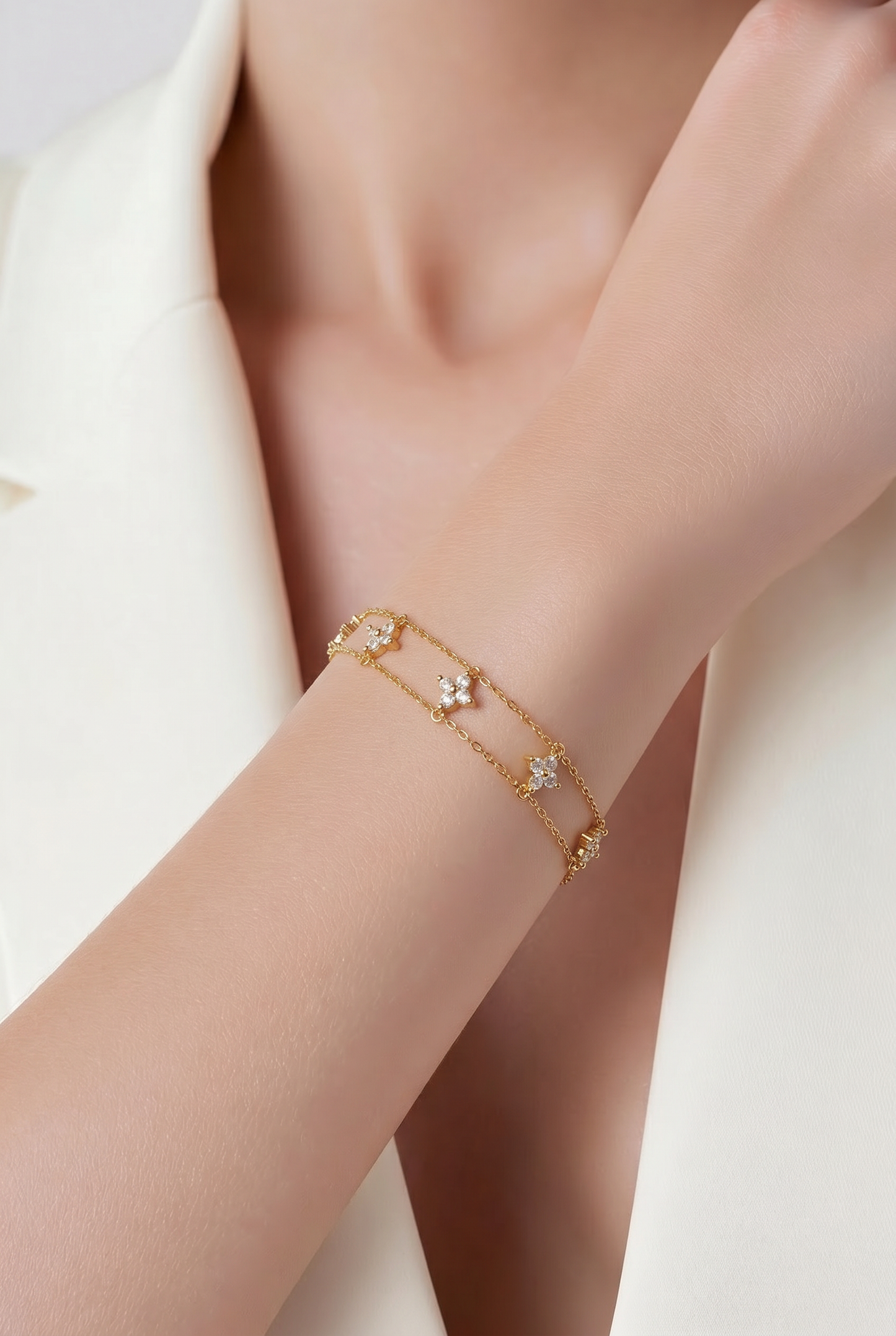 Zora Twin Clover Bracelet