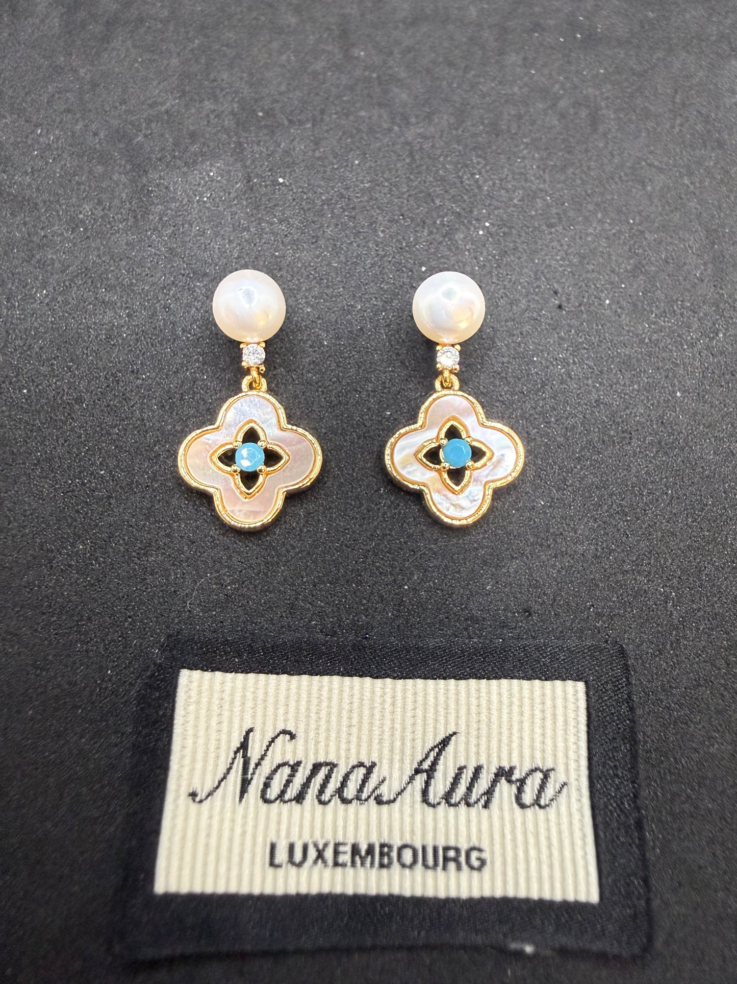 Azure Clover Pearl Earrings
