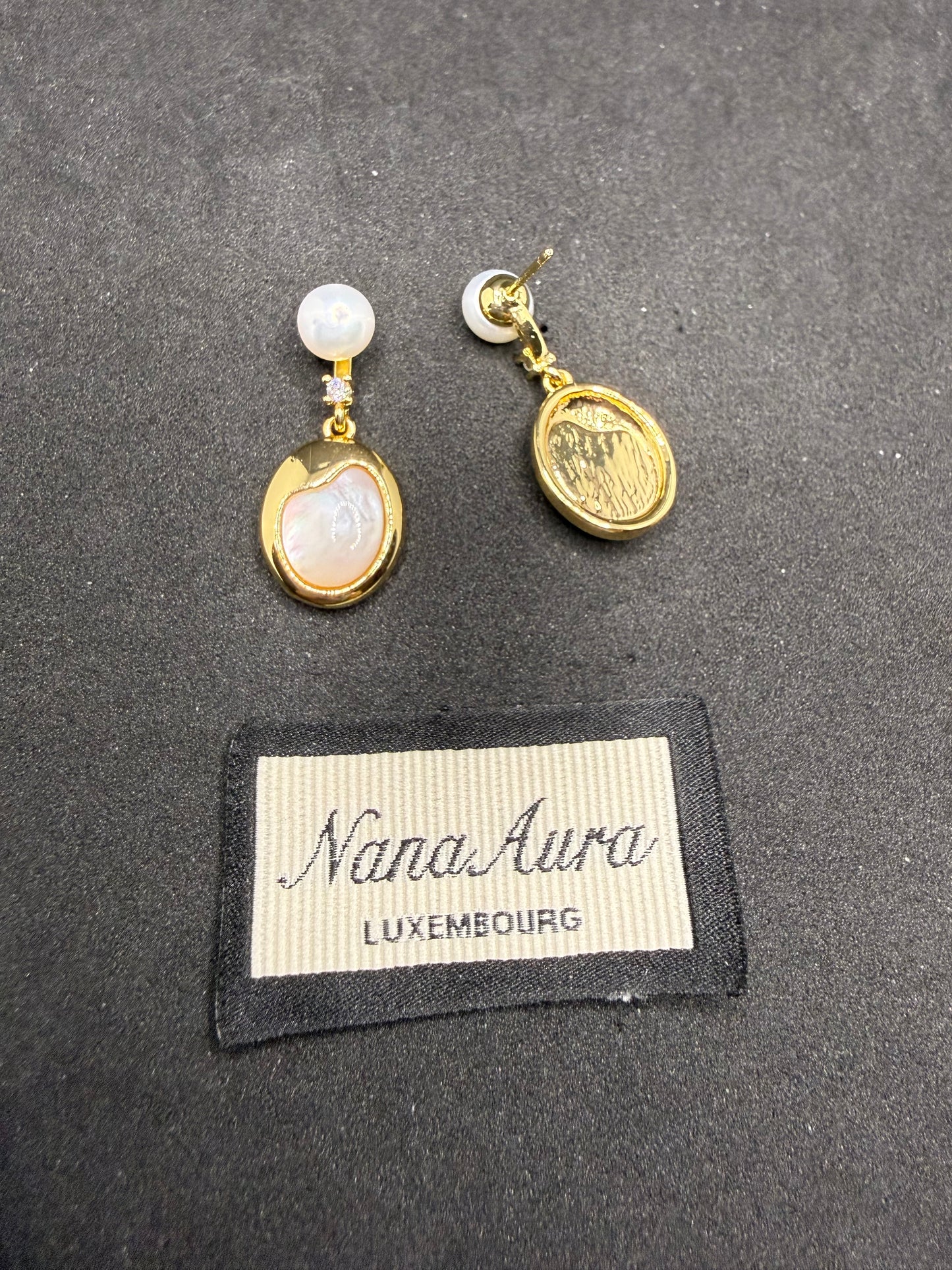 Aurélie Oval Earrings