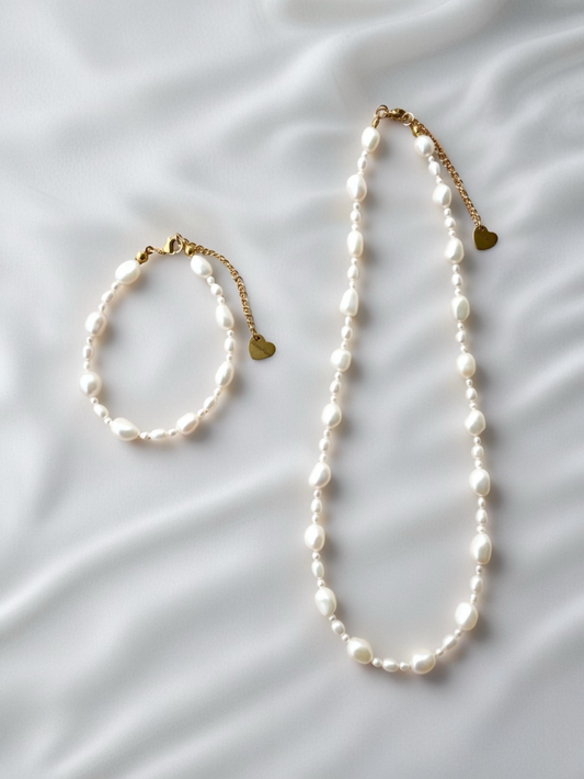 EveryDay Pearls Jewelry Set