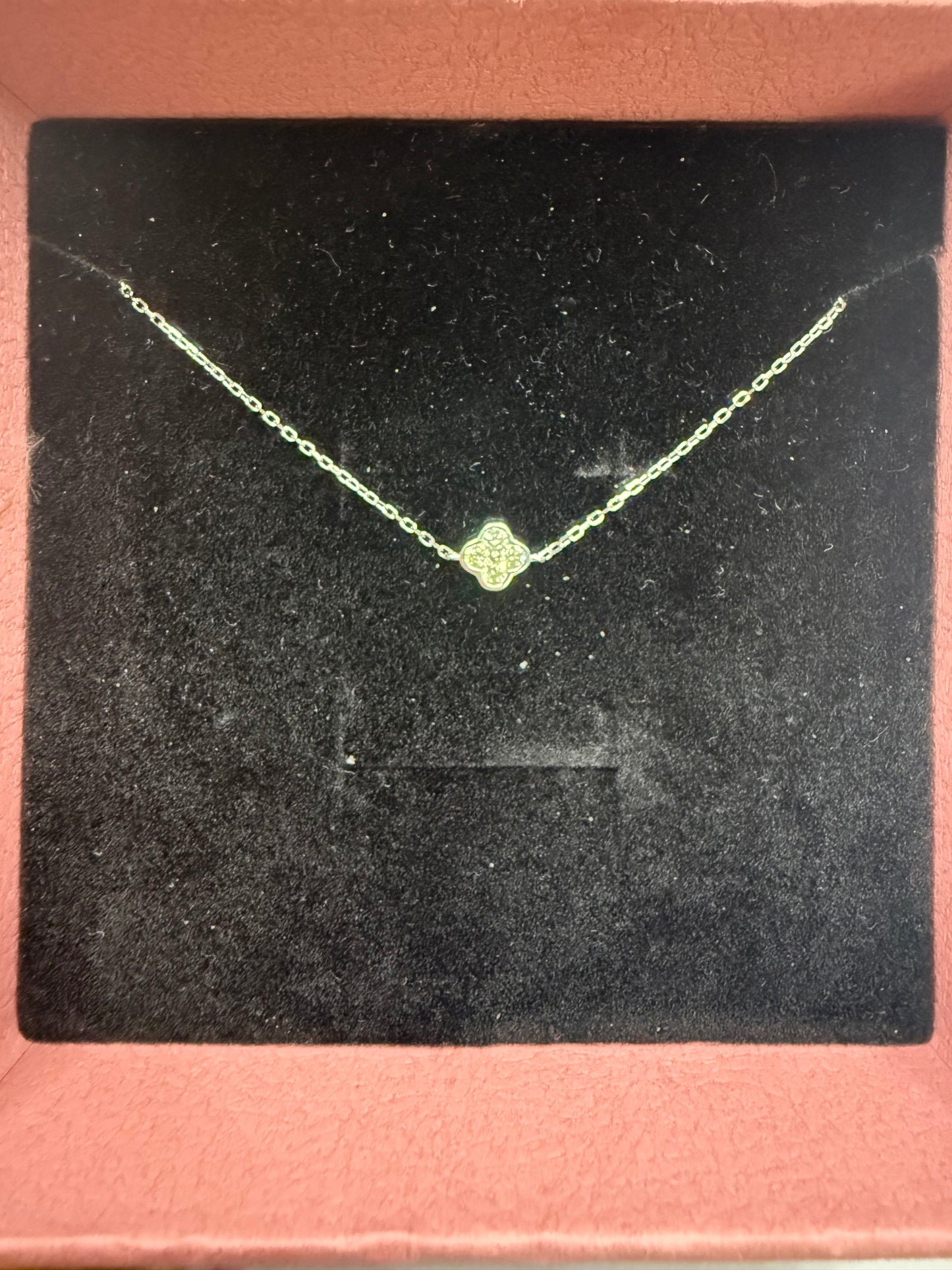 Rubyne Single Clover Bracelet