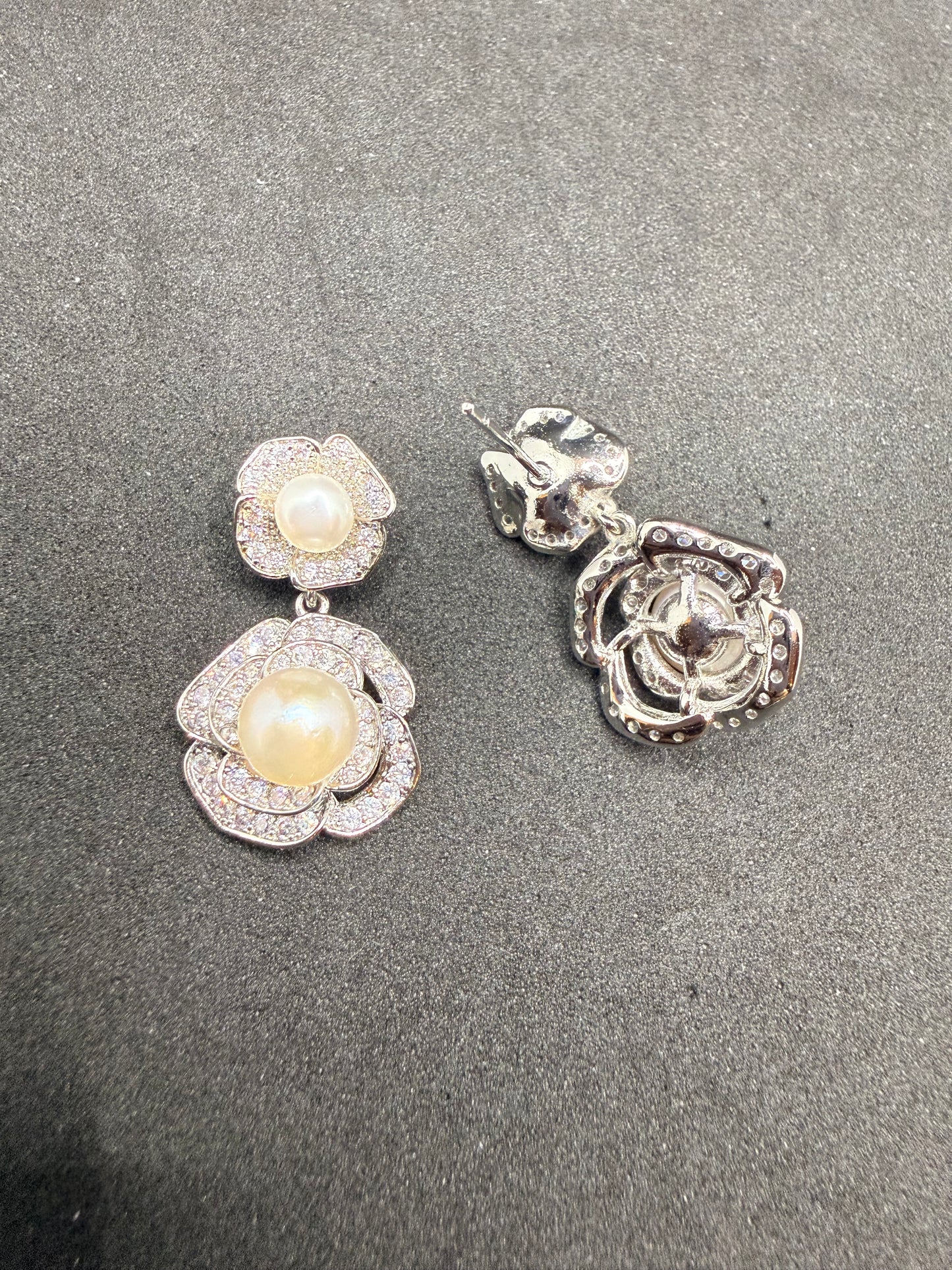 Elina Bloom Earrings