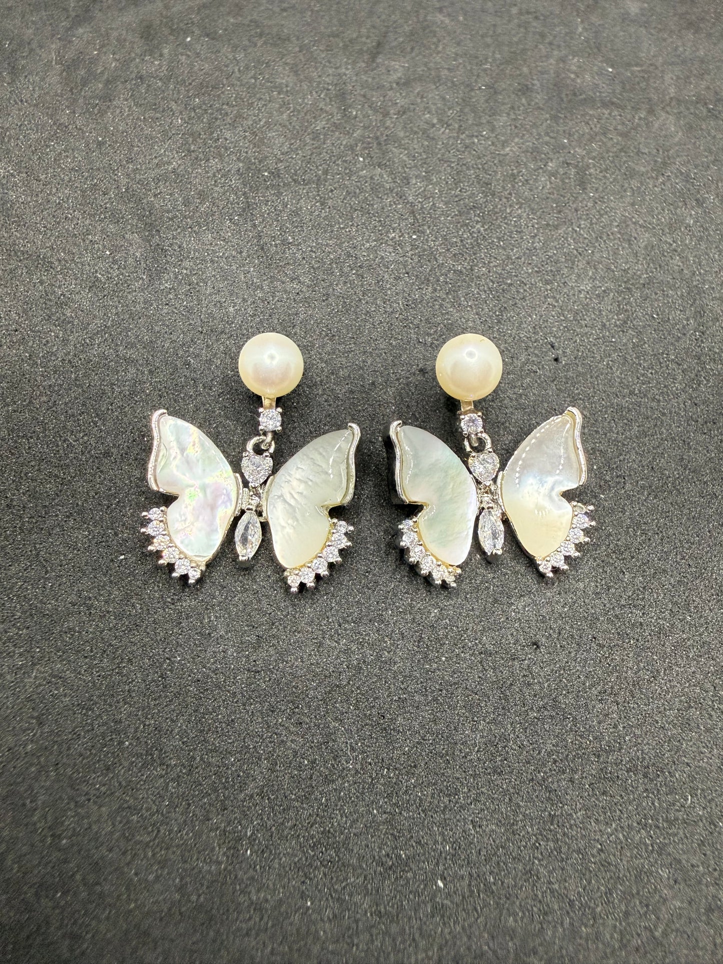 Boucles d'oreilles papillon Elara