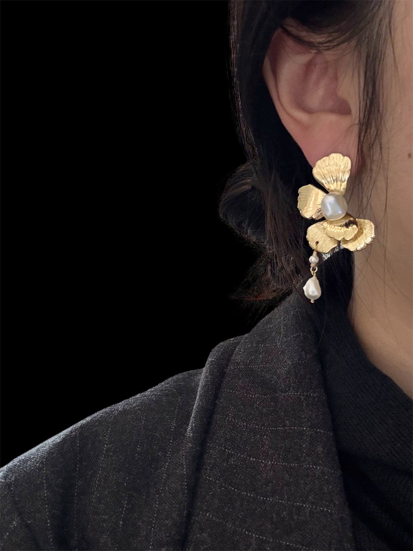 Eveline Gilded Petal Earrings
