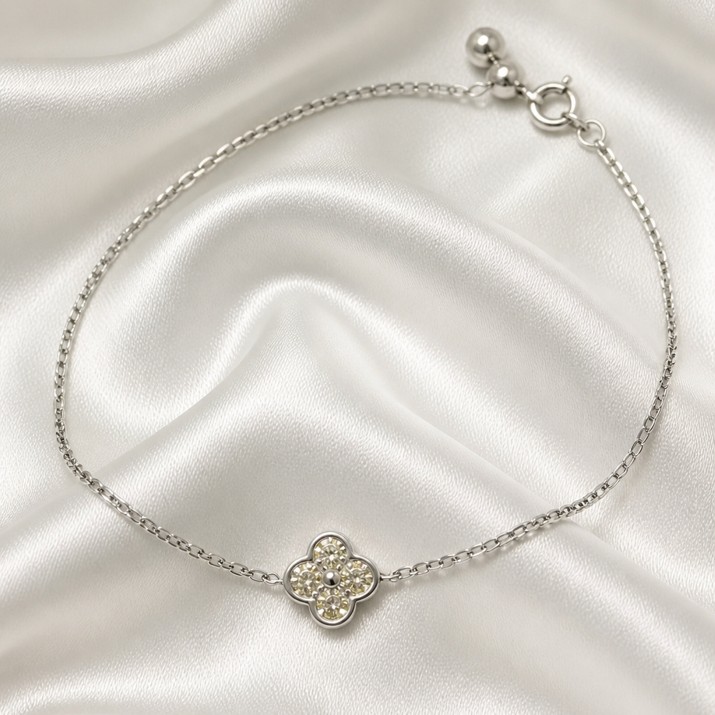 Rubyne Single Clover Bracelet