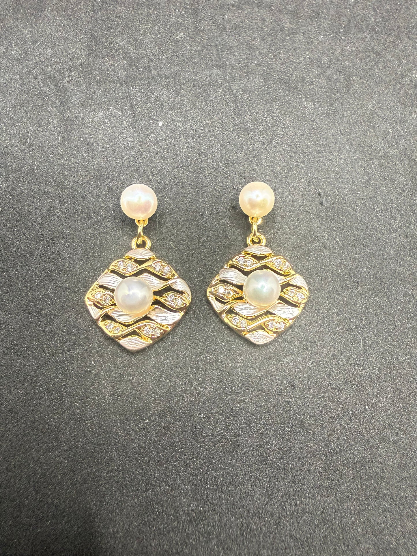 Aurea Wave Earrings